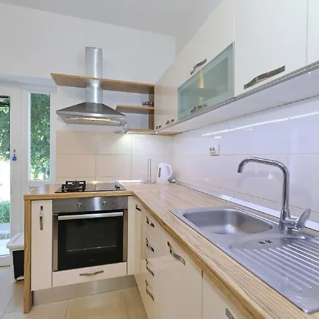 Alicia Guest house Tkon