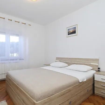 Alicia Guest house 3*