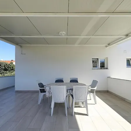 Alicia Guest house 3*