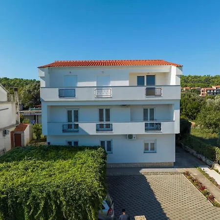 Guest house Alicia 3*