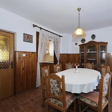 Alicia Guest house