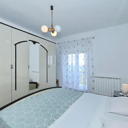 Alicia Guest house 3*